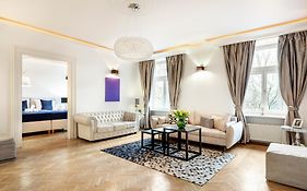 Tyzenhauz Apartments Old Town